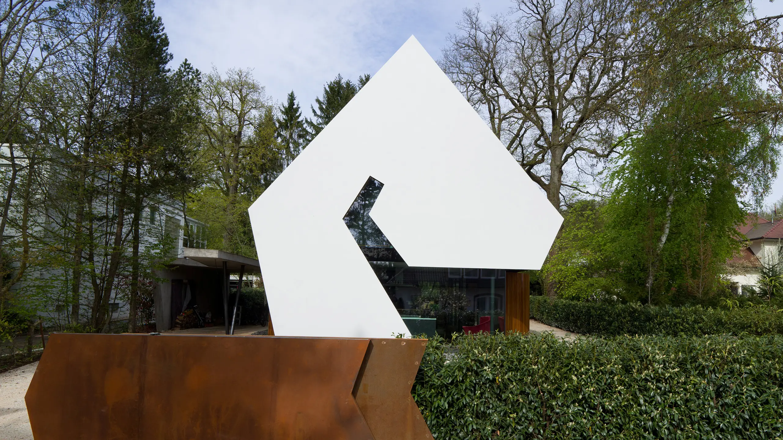 Villa im Hardtwald von Gronych + Dollega Architekten in Bad Homburg